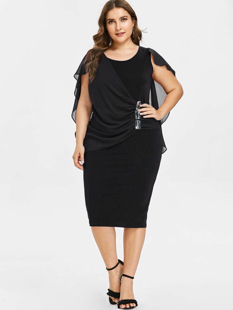 Vestido feminino plus size justo com decote redondo e manga curta em chiffon xale