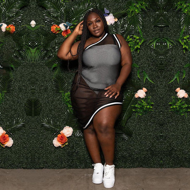 Blusa feminina plus size e vestido de malha em promoção