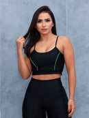 Dames Swart Fiksheidsset met Gestreepte Detail in Verskeie Kleure. Swart Sportklere-stel.