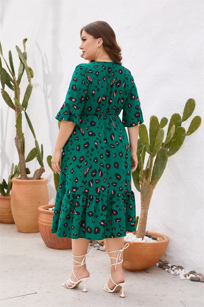 Vestido feminino plus size de verão com decote em V e manga curta com babados