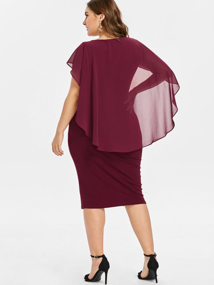 Vestido feminino plus size justo com decote redondo e manga curta em chiffon xale