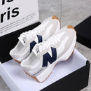 Novo estilo zugu sapatos femininos de sola grossa tênis2025 verão respirável temporada confortável tênis