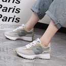 Novo estilo zugu sapatos femininos de sola grossa tênis2025 verão respirável temporada confortável tênis