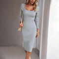 Vestido A-line de viscose com gola quadrada